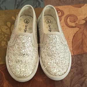 Girl's Cat&Jack slip-on shoes size 9